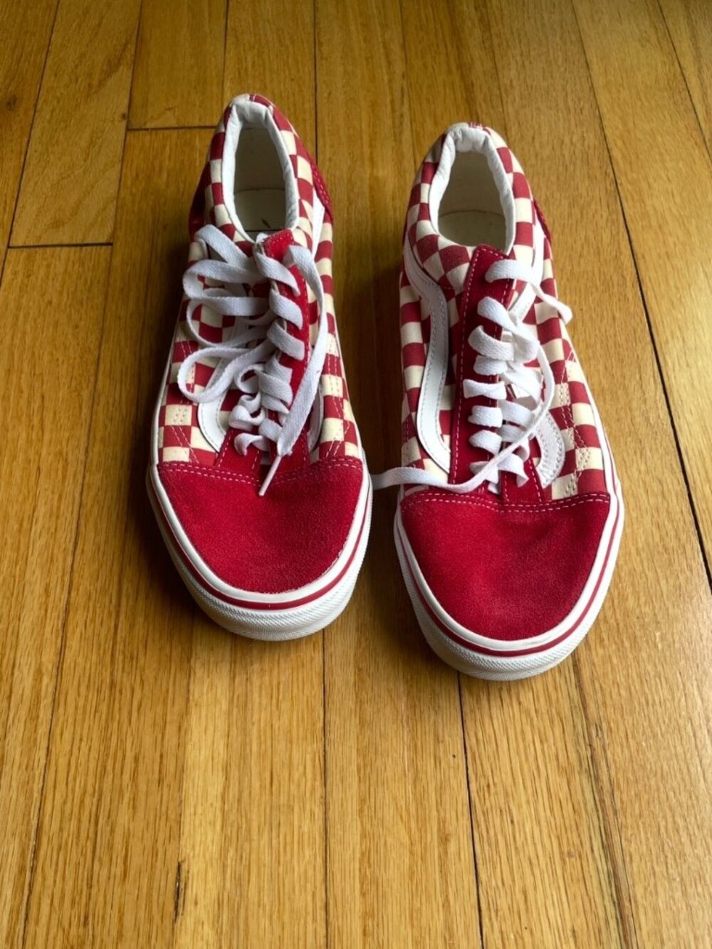 Vans Old Skool Men: Size 6.5 color racing red/ white